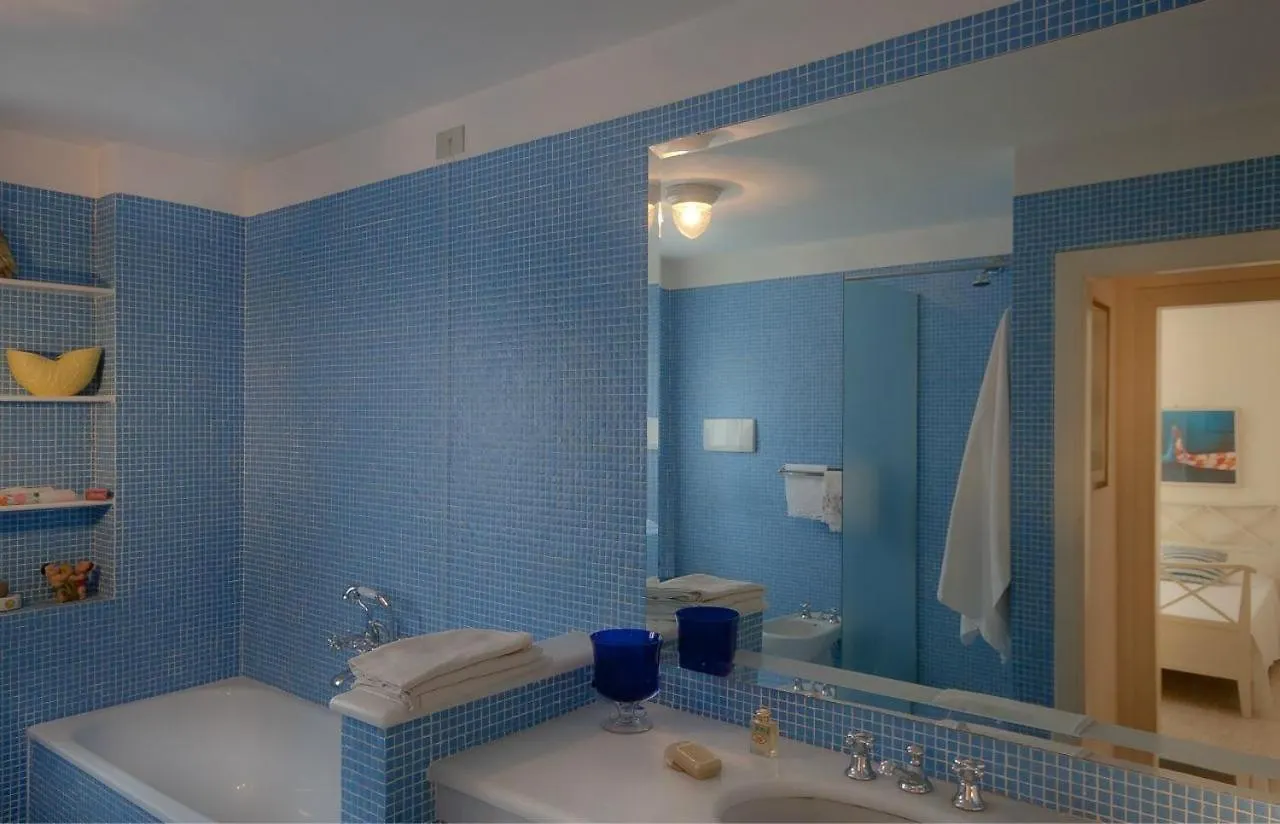 House In Marina Di Pietrasanta With Large Garden 300 Meters From The Sea Villa Holiday home